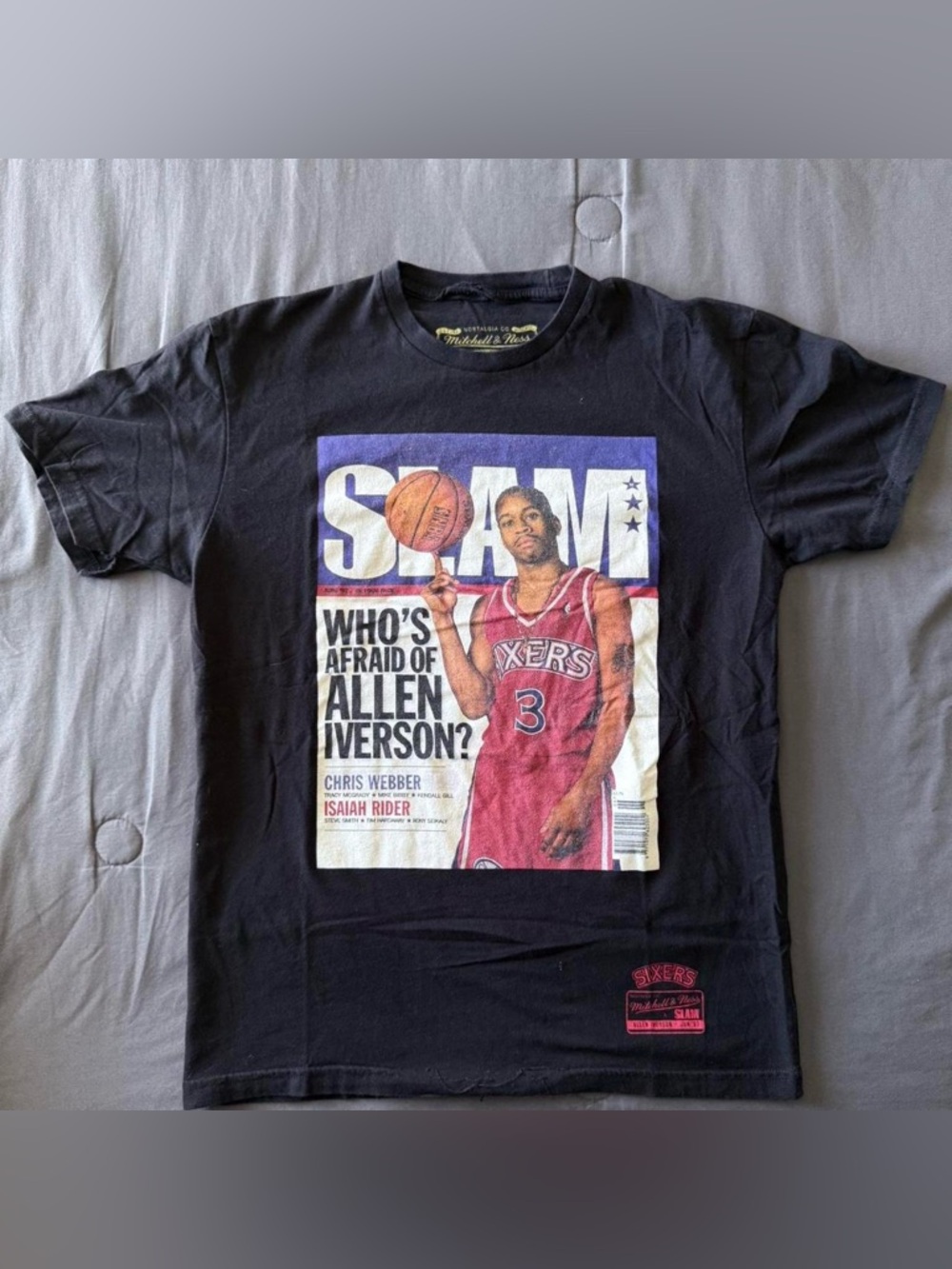 SLAM vintage Allen Iverson Mitchell & Ness tshirt